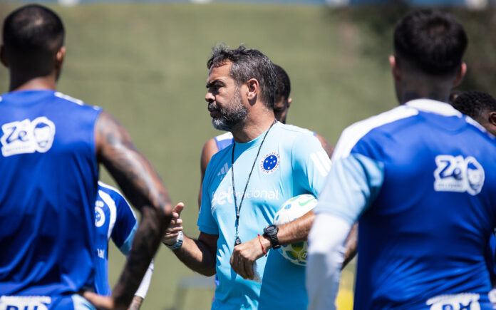 Artur Jorge, técnico do Cruzeiro
