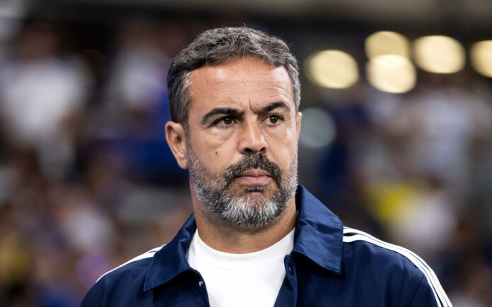 Artur Jorge, técnico do Cruzeiro