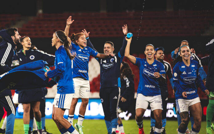 Elenco do Cruzeiro Feminino (Foto: Gustavo Martins/Cruzeiro)