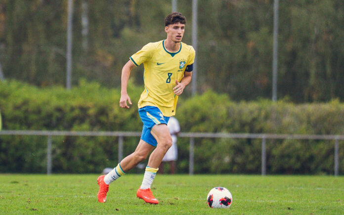 Eduardo Pape, volante da base do Cruzeiro
