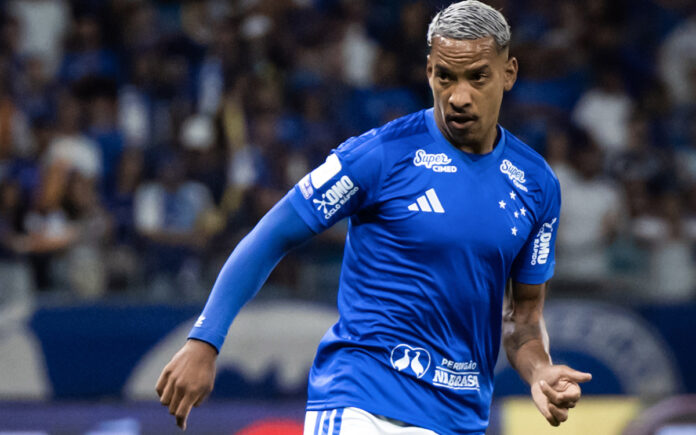 Matheus Pereira em ação diante do Remo (Foto: Gustavo Aleixo/Cruzeiro)