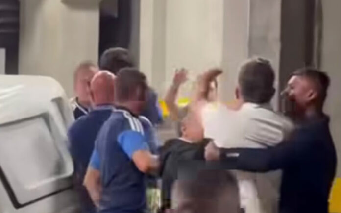 Dirigentes discutem após jogo na Arena (Foto: Reprodução/ESPN)