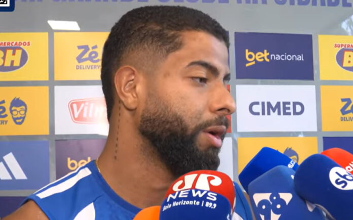 João Marcelo, zagueiro do Cruzeiro (5)