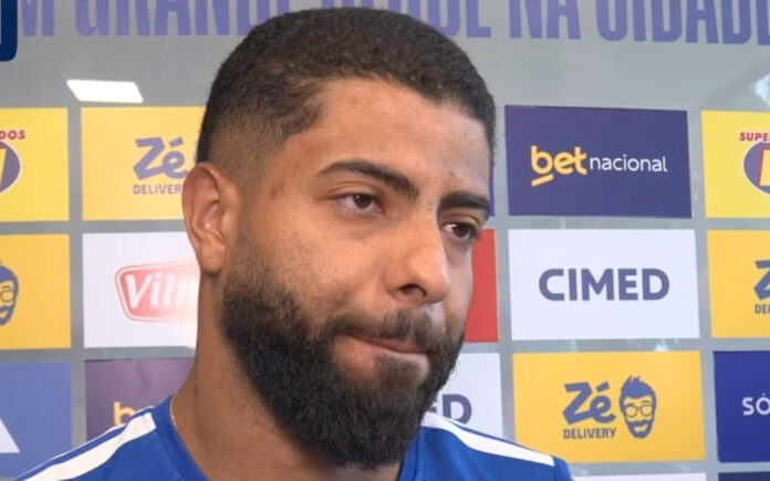 João Marcelo, zagueiro do Cruzeiro