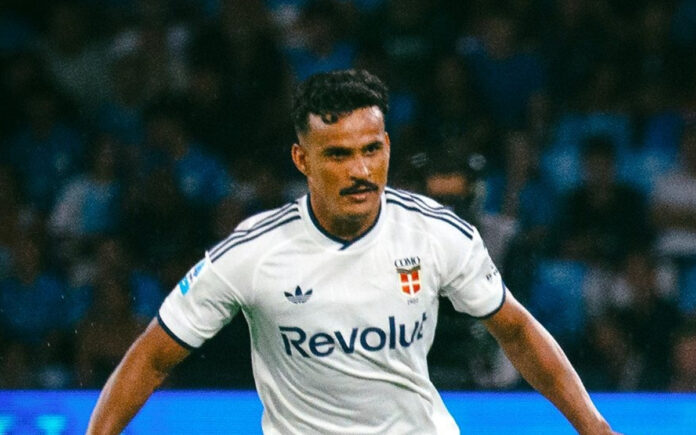 Kaiki, lateral-esquerdo formado nas categorias de base do Cruzeiro (Foto: Como/Divulgação)