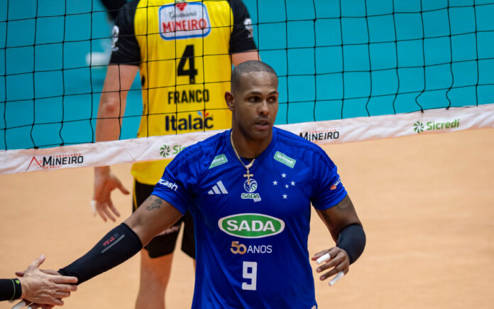 Leal, ponteiro do Sada Cruzeiro (Foto: Agência i7/Sada Cruzeiro)