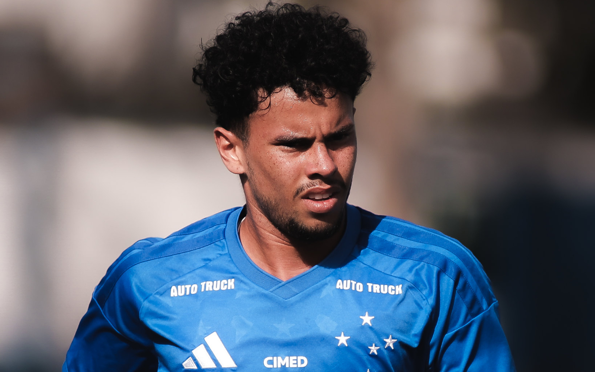 Rhuan Gabriel volta a brilhar, Cruzeiro goleia Athletic e se classifica para a final do Mineiro Sub-20