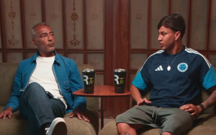 Romário defendeu a convocação de Kaio Jorge para a Copa do Mundo (Foto: Reprodução/RomárioTV)