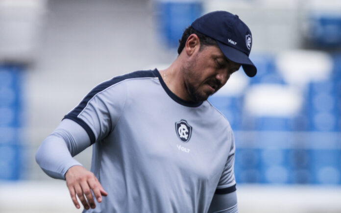 Thiago Carpini, treinador do Remo