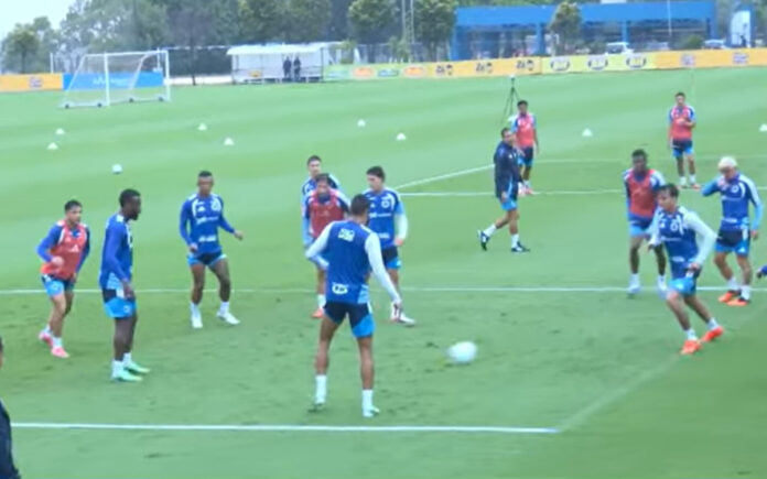 Treino do Cruzeiro na Toca II