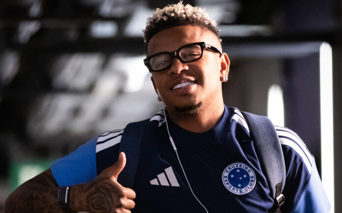 Arroyo na chegada do Cruzeiro ao Mineirão