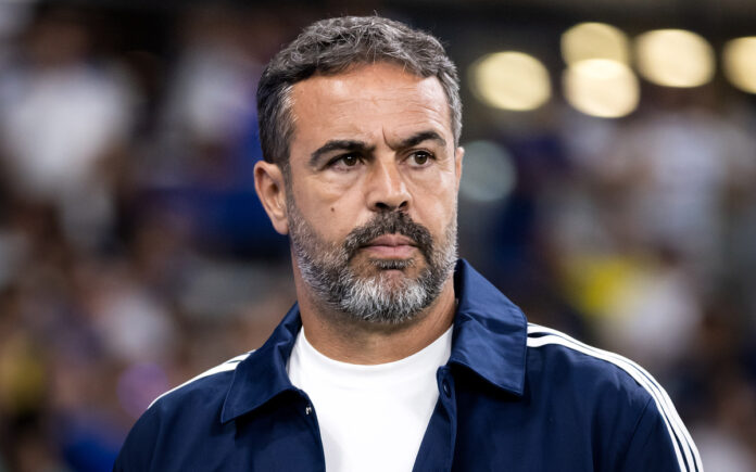 Artur Jorge, treinador do Cruzeiro